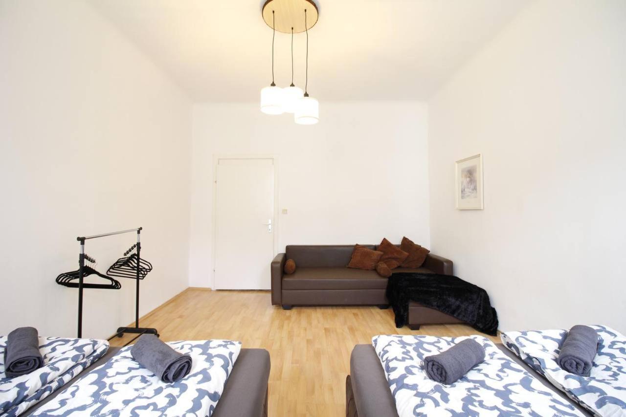 Homestay Comfortable Near Schoenbrunn Palace Hl