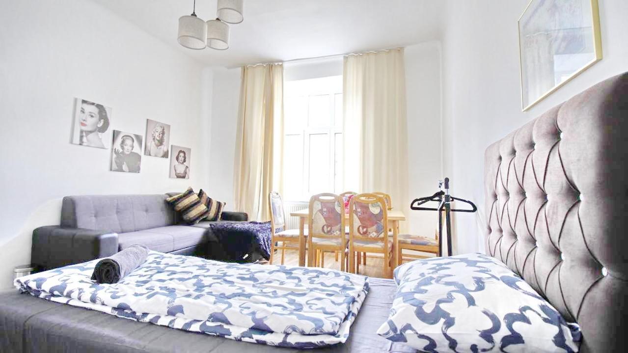 Homestay Comfortable Near Schoenbrunn Palace Hl